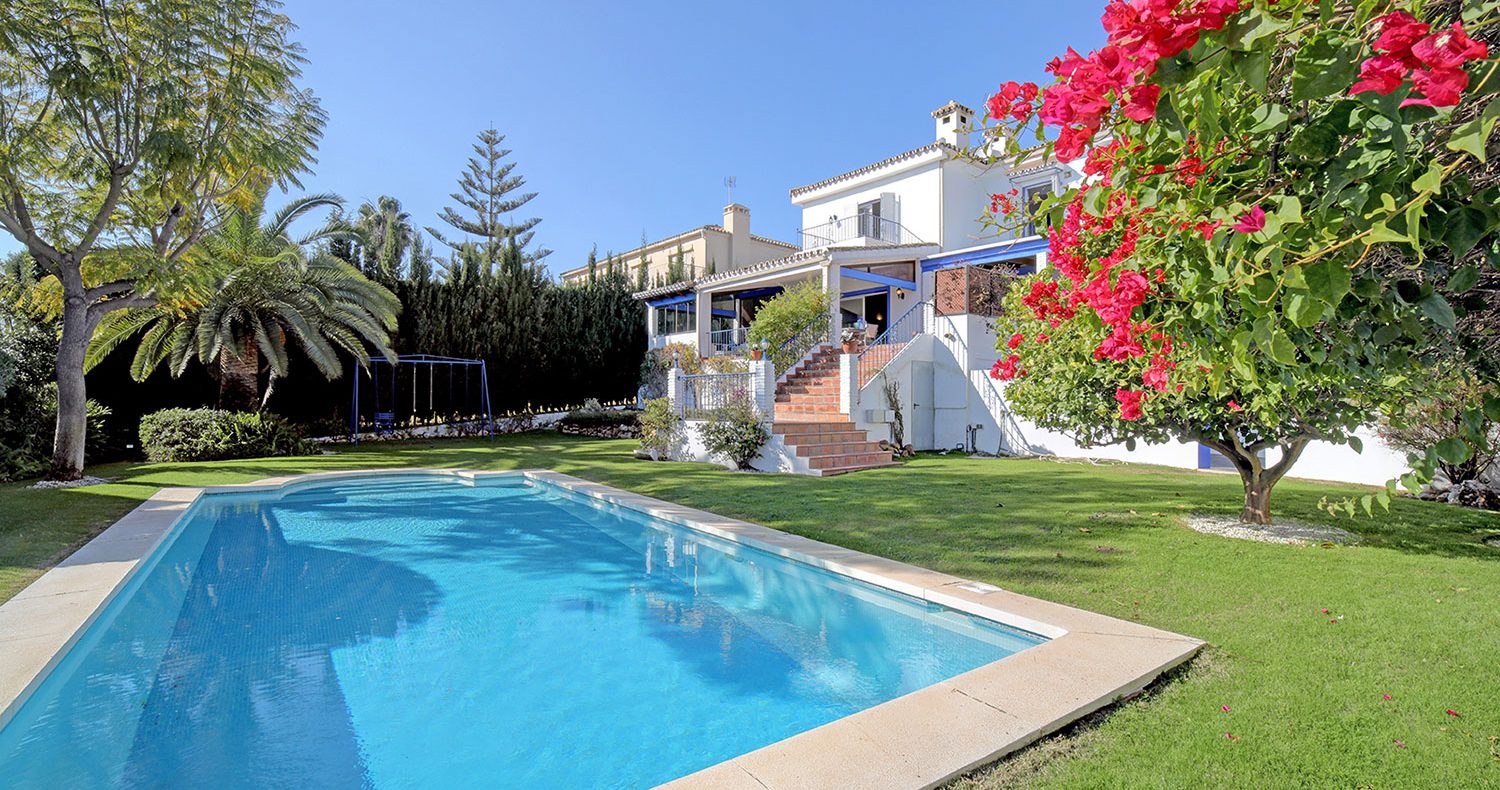 Villa 10 – Luxurious private retreat for up to 20 guests - Lirios ...