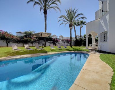 Villa 4 – Relax by the pool and enjoy the flat garden